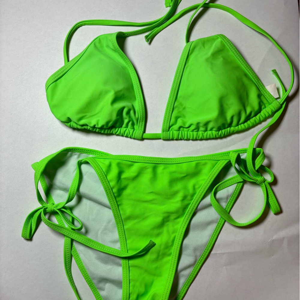 GREEN BIKINI